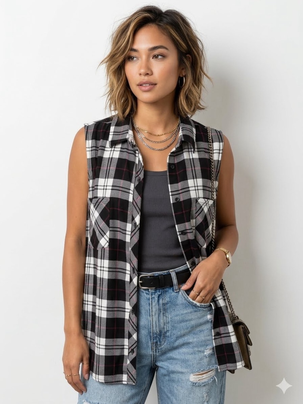 No Boundaries Jrs. Plaid Ladies Sleeveless Top Black & White “Flannel Look” XL